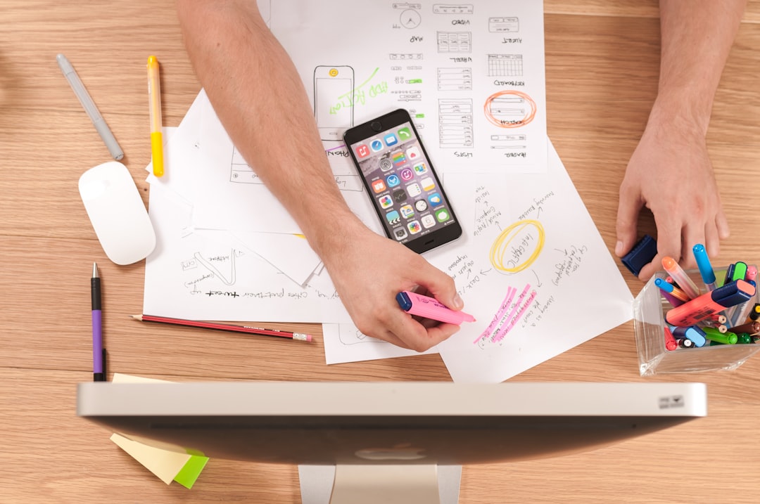 Cómo crear un plan de contenidos con IA sin perder la voz de tu marca